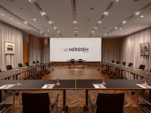 konferenzraum decke gipskarton lüftung beleuchtung